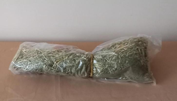 Beetje knaagdier eetbaar hooi., Dieren en Toebehoren, Knaagdieren en Konijnen | Toebehoren, Zo goed als nieuw, Overige typen, Ophalen