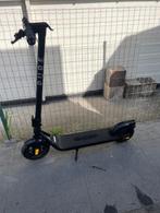 e-step, Fietsen en Brommers, Steps, Ophalen, Zo goed als nieuw, Elektrische step (E-scooter), Pure