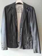 Twee Dames vesten in leder kleur zwart, Ophalen, Zo goed als nieuw, Maat 42/44 (L), Zwart