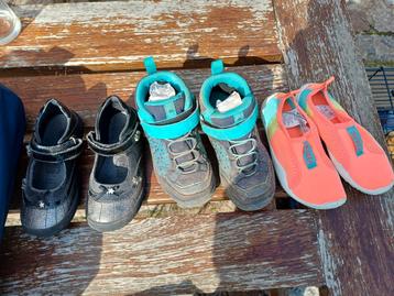 Schoenen te koop beschikbaar voor biedingen