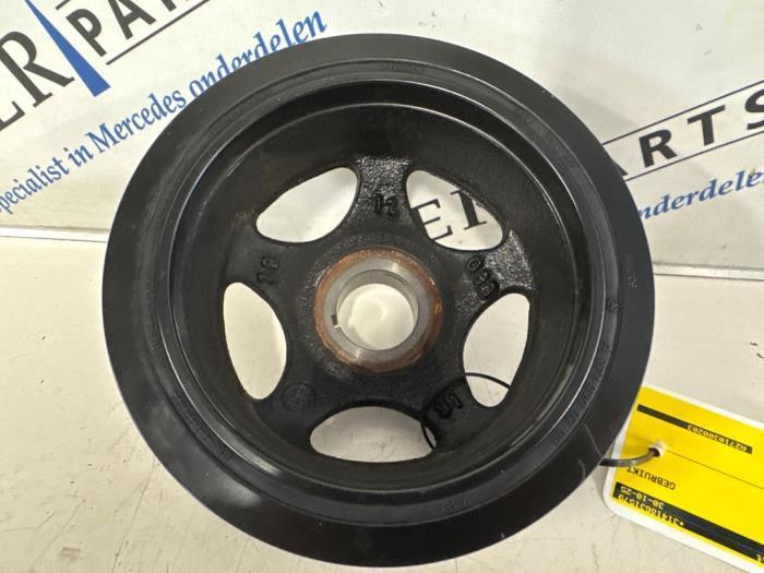 Vilebrequin poulie d'un Mercedes E-Klasse, Autos : Pièces & Accessoires, Freins & Transmission, Mercedes-Benz, Utilisé, 3 mois de garantie