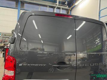 Opel Vivaro, Peugeot Expert, Toyota HiAce laadruimte bekledi beschikbaar voor biedingen