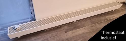 Jaga Mini Vrijstaand Plintradiator, Doe-het-zelf en Bouw, Verwarming en Radiatoren, Zo goed als nieuw, Radiator, 800 watt of meer