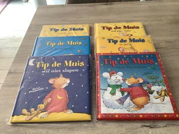 Tip de muis verschillende voorleesboeken  beschikbaar voor biedingen