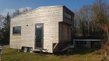 Tiny house au mois ou à l'année, cadre bucolique (Enghien) beschikbaar voor biedingen