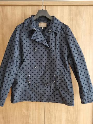 Donkerblauwe trenchcoat - maat M beschikbaar voor biedingen