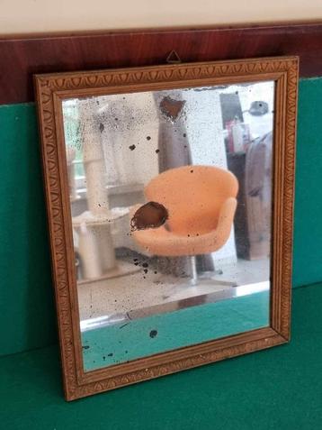 Brocante spiegel beschikbaar voor biedingen