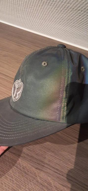 tomorrowland pet beschikbaar voor biedingen