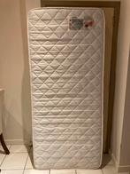 1 persoonsmatras, wit, Huis en Inrichting, Slaapkamer | Matrassen en Bedbodems, Ophalen, Gebruikt, 90 cm, Eenpersoons