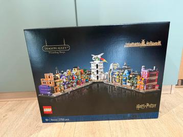 Lego Harry Potter Diagon alley Wizarding Shops 76444 beschikbaar voor biedingen