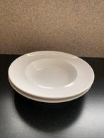 2 pasta borden van Nobel, Huis en Inrichting, Keuken | Servies, Ophalen of Verzenden, Nieuw, Bord(en)