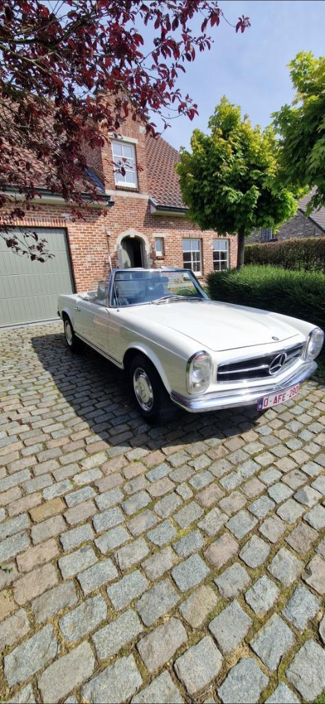 Mercedes 280SL Pagode 1970, Auto's, Mercedes-Benz, Particulier, SL, Benzine, Cabriolet, 2 deurs, Automaat, Wit, Blauw, Kunstmatig leder