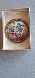 Broche ancienne de Limoges, Enlèvement, Comme neuf