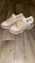 Asics Gel roze schoenen, Sport en Fitness, Loopsport en Atletiek, Ophalen, Zo goed als nieuw, Asics