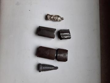 Oude reliekschrijnen van soldaten, reizigers, soldaten??? beschikbaar voor biedingen