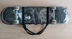 Skateboard + protections + housse, Ophalen, Gebruikt