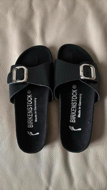 Birkenstock 37-38 beschikbaar voor biedingen
