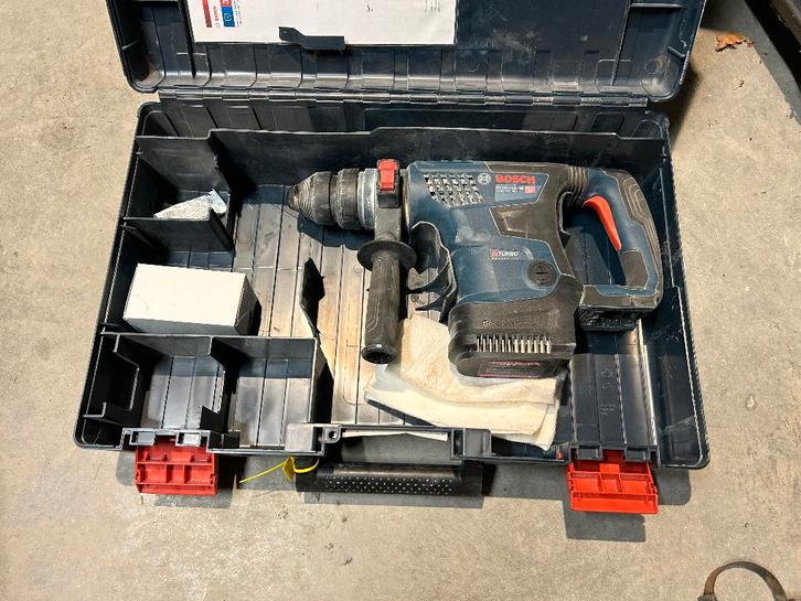 Marteau perforateur BOSCH SDS GBH18V-34CF, Doe-het-zelf en Bouw, Gereedschap | Boormachines, Zo goed als nieuw, Boor- en/of Breekhamer