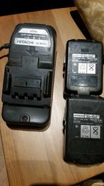 Hitachi UC18YGSL oplader + 2 BSL1815 schroevendraaierbatteri, Ophalen of Verzenden, Gebruikt, Minder dan 400 watt, Boormachine