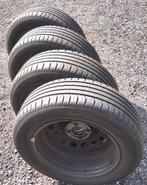 Très bons pneus été 205/60-16 sur jantes originales Ford, Pneus et Jantes, 16 pouces, Pneus été, 205 mm