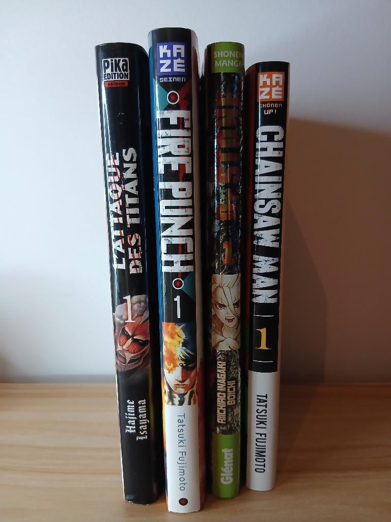 Lot mangas shonen – Attack on Titan / Chainsaw Man, Boeken, Strips | Comics, Nieuw, Eén comic, Japan (Manga), Ophalen