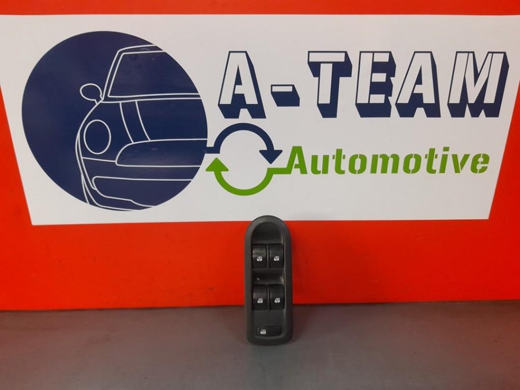 COMMUTATEUR VITRES ELECTRIQUES Renault Megane II (LM), Utilisé, Renault