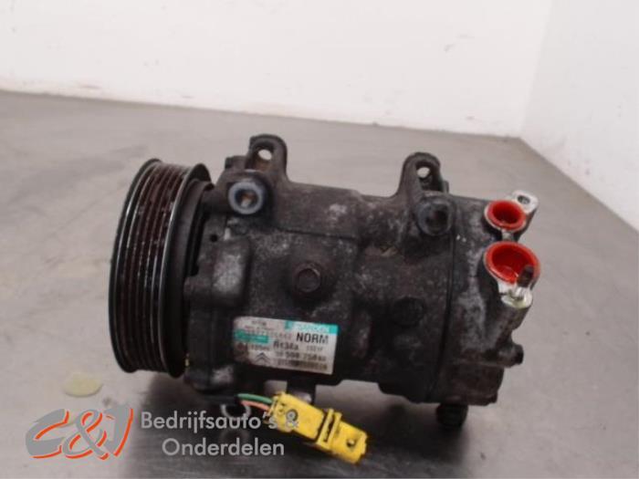 Pompe clim d'un Peugeot Partner, -, 3 mois de garantie, Utilisé, -