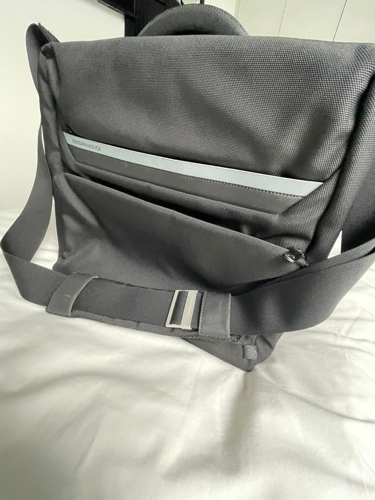 Laptop/aktetas Mandarina Duck, Ophalen, 16 inch, Zo goed als nieuw, Aktetas