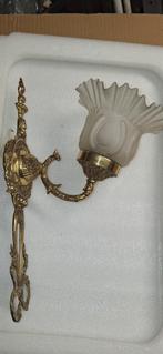 Antieke Franse Wandlamp – Brons/Messing met Glazen Tulpkap, Envoi