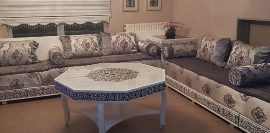 Sadari stoffen en tapijt goed staat, Ophalen of Verzenden