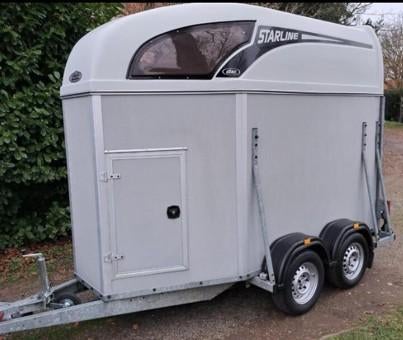 Van ATEC 1,5 cheval (avec sellerie) Permis B - CT OK, Animaux & Accessoires, Chevaux & Poneys | Semi-remorques & Remorques, Enlèvement ou Envoi