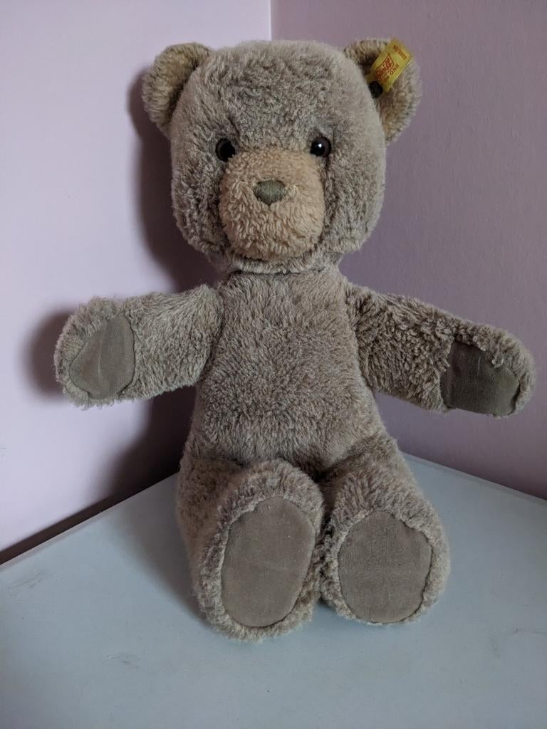 Zeer mooie beer van Steiff 36cm met knopje en vaantje, Ophalen, Steiff