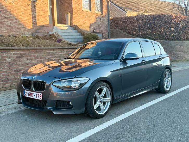 Bmw 118i f20 full Pack M, Auto's, BMW, Particulier, 1 Reeks, Navigatiesysteem, Benzine, Euro 6, Berline, 5 deurs, Handgeschakeld