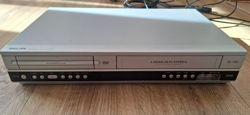 Lecteur DVD/magnétoscope Philips. Fonctionne toujours bien,, TV, Hi-fi & Vidéo, Lecteurs DVD, Philips, Disque dur, Enlèvement