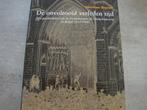 DE ONVOLTOOID VERLEDEN TIJD ...., Boeken, Kunst en Cultuur | Architectuur, Ophalen of Verzenden, Gelezen