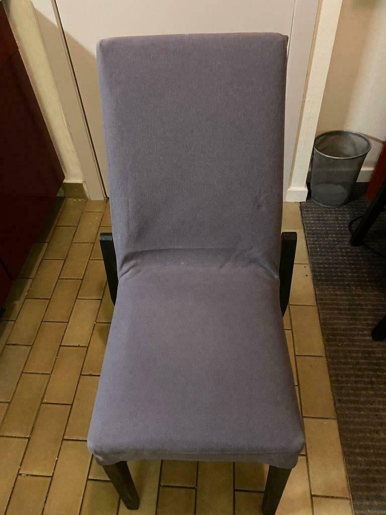 110 stapelbare stoelen met afneembare hoes., Huis en Inrichting, Stoelen, Ophalen, Gebruikt, Eén