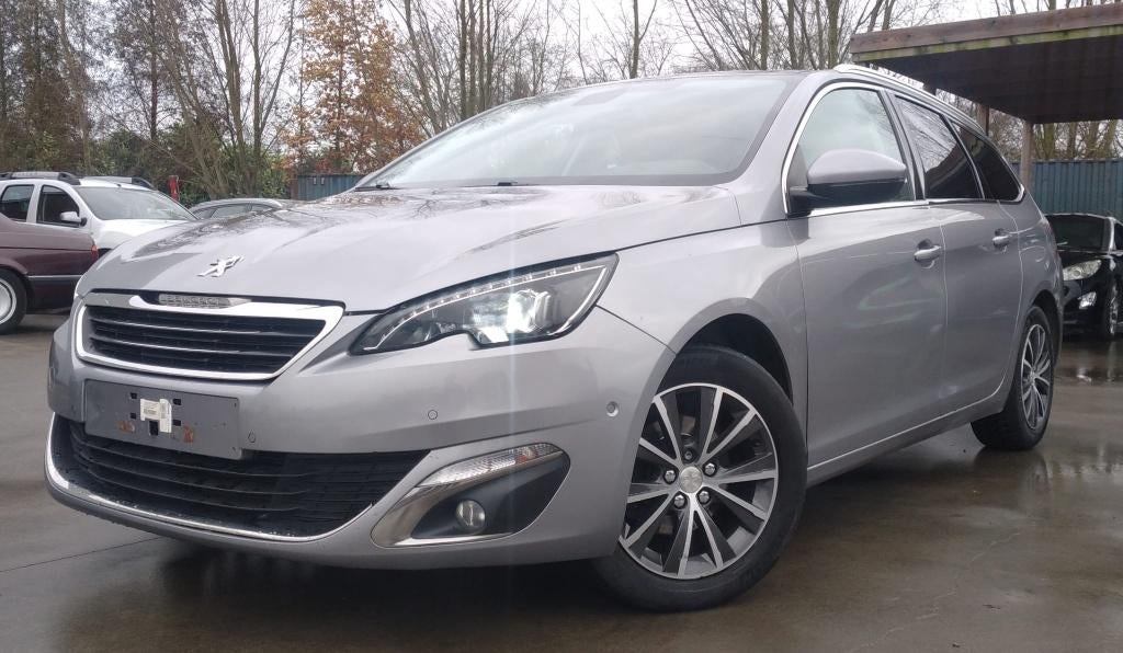 Peugeot 308 SW 1.2 PureTech Feline STT, Auto's, Peugeot, Particulier, ABS, Airbags, Airconditioning, Alarm, Bluetooth, Boordcomputer