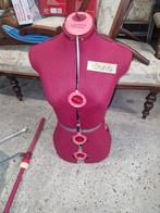 Mannequin ajustable de la marque Diana d'Angleterre en très, Mannequin, Diana, Enlèvement