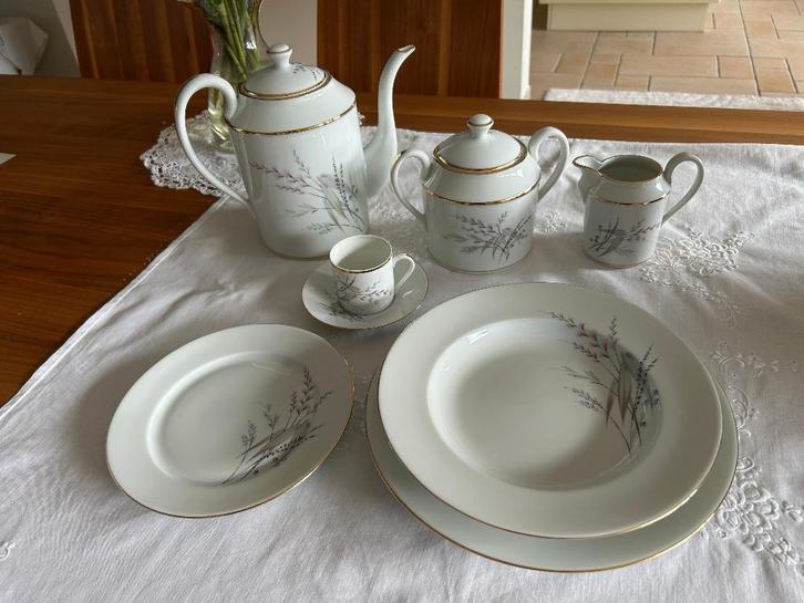 Service de restauration et de café à Limoges 12 personnes, Antiquités & Art, Antiquités | Services (vaisselle) complet, Enlèvement