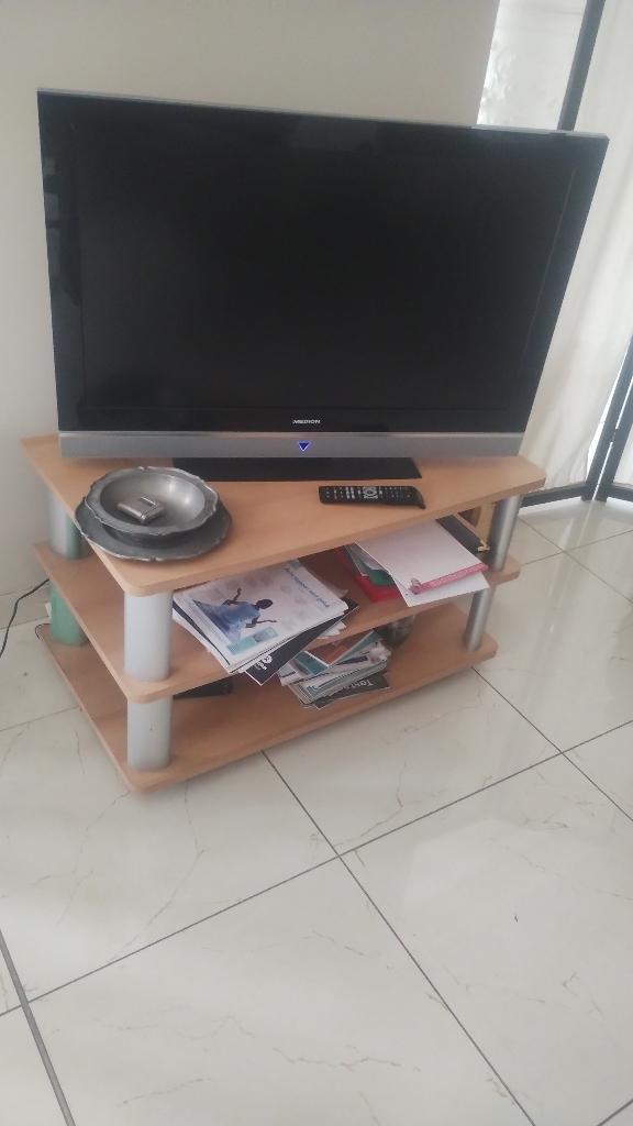 Armoire TV moderne, suite de décès, Maison & Meubles, Armoires | Mobilier de télévision, Utilisé, Moins de 100 cm, 50 à 100 cm