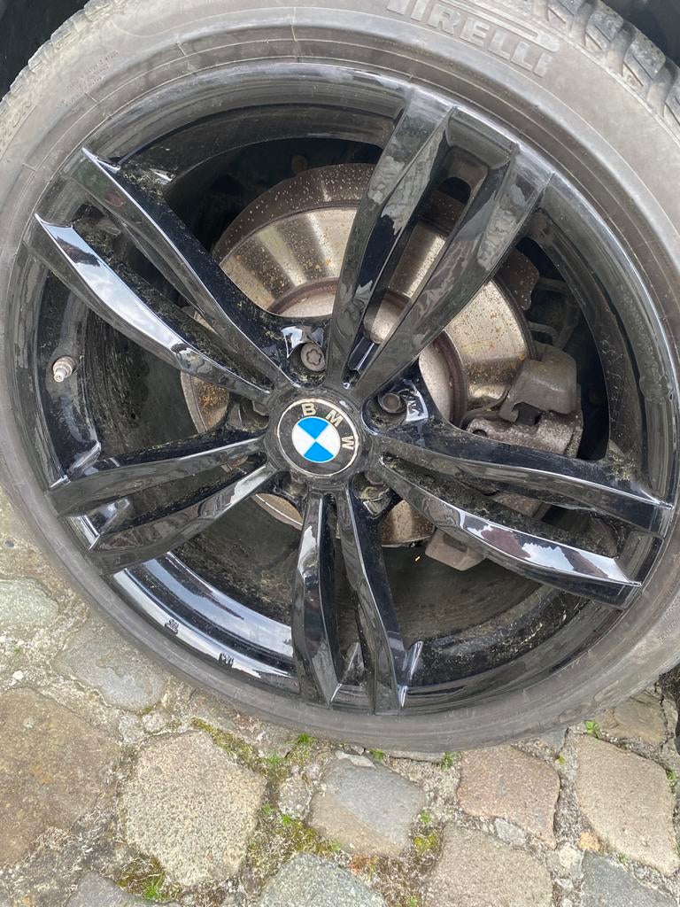 Jante Bmw 520 19 pouces recherchée à vendre, Autos : Pièces & Accessoires, Enlèvement, 19 pouces
