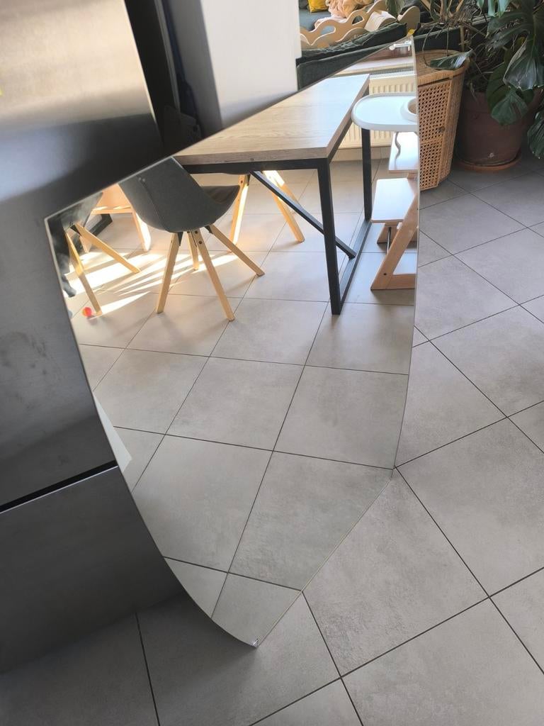 Grote spiegel, Ophalen