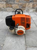 Poussant moteur Combi STIHL KM130 fonctionne parfaitement!, Jardin & Terrasse, Débroussailleuses, Enlèvement, Comme neuf