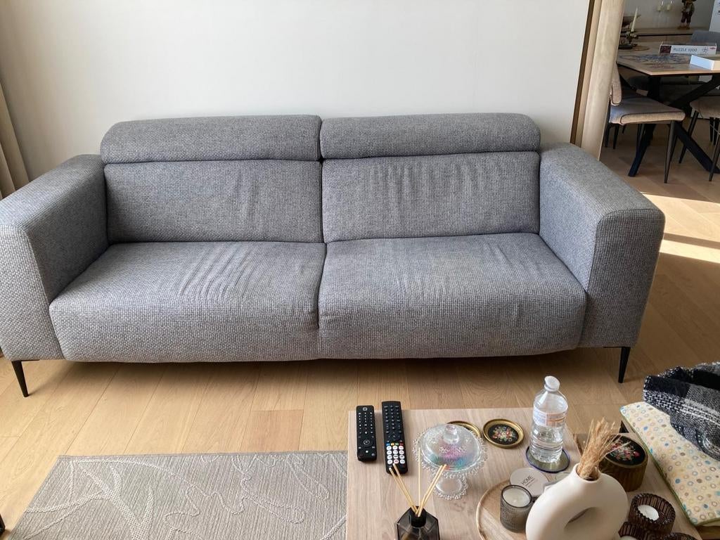 Grijze tweezit als nieuw, Ophalen