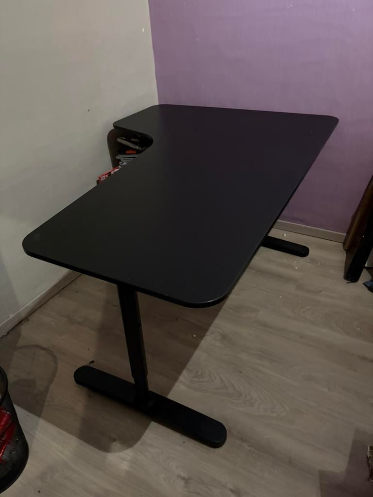 Zwarte bureau 160x110x75, Huis en Inrichting, Bureaus, Ophalen, Gebruikt, Computerbureau