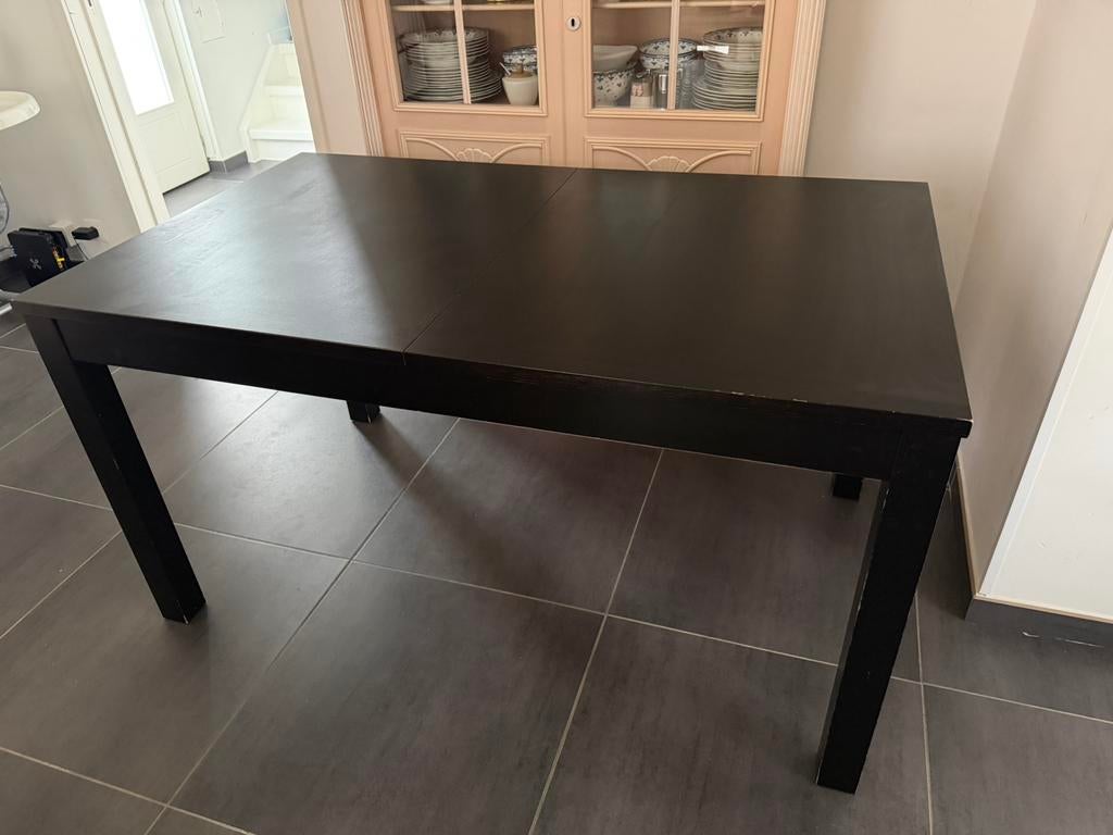 Table Ikea BJUSTRA, noire, en excellent état, Enlèvement, Comme neuf