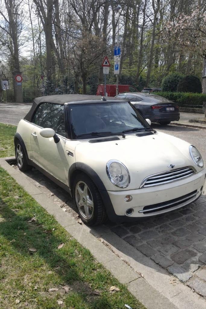 Mini/Cabrio/Gekeurd/1.6benz/LezOk/Airco, Auto's, Cabriolet, 1600 cc, Leder, Handgeschakeld