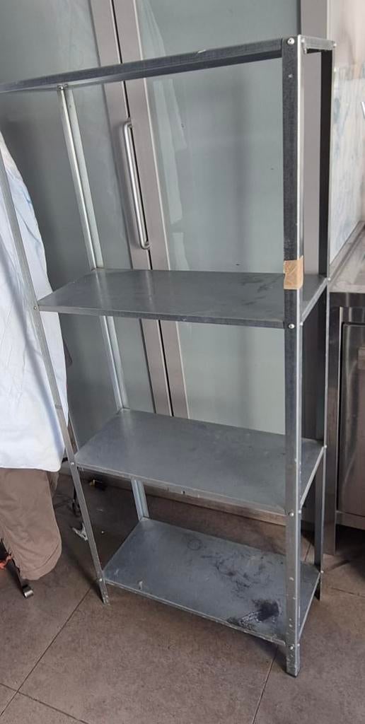 Ikea ijzere kast 2, Ophalen, Zo goed als nieuw