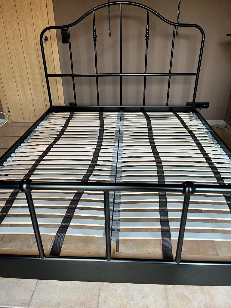 tweepersoonsbed metaal, Huis en Inrichting, Slaapkamer | Bedden, Ophalen, Gebruikt, Zwart, Tweepersoons