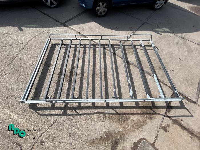 Galerie de toit d'un Opel Vivaro (Vivaro 01-), Autos : Pièces & Accessoires, -, Opel, 3 mois de garantie, Utilisé